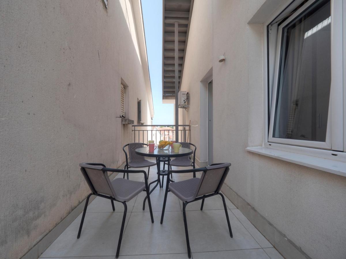 Family Three Bedroom Apartment Brando Будва Екстериор снимка